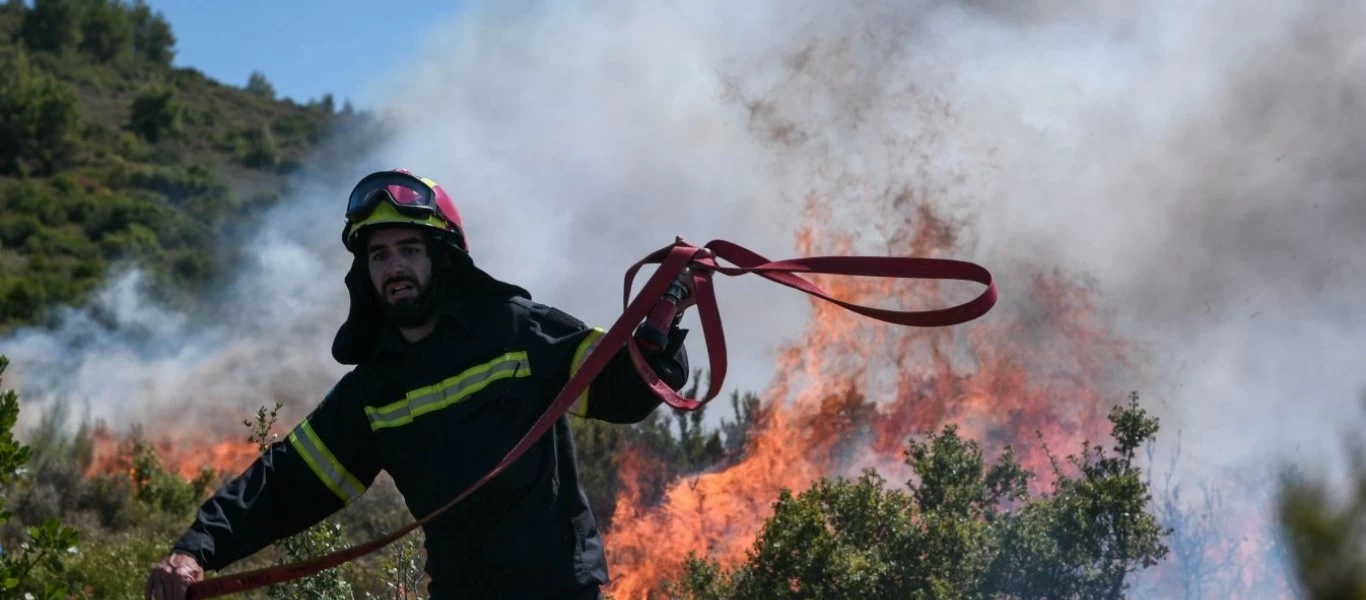 Μeteo για φωτιά στη Σταμάτα: Επικίνδυνες οι επόμενες ώρες (φώτο)